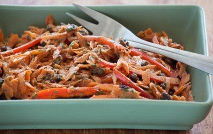 Low FODMAP Sweet & Spicy Carrot and Bell Pepper Salad Recipe