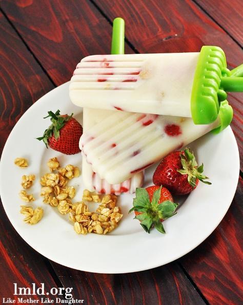 Low FODMAP Strawberry Yogurt Granola Pops Recipe