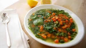 Low FODMAP Vegetable Soup with Carrots and Spinach Recipe