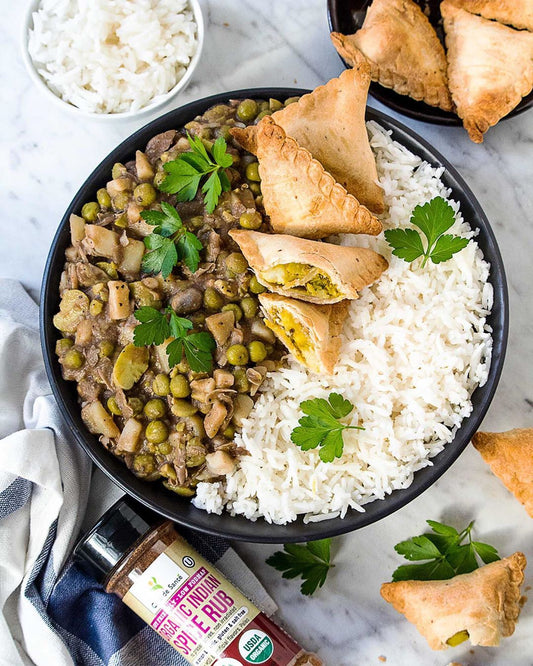 Low FODMAP Potato and Pea Curry with Vegetable Samosas and Steamed Rice